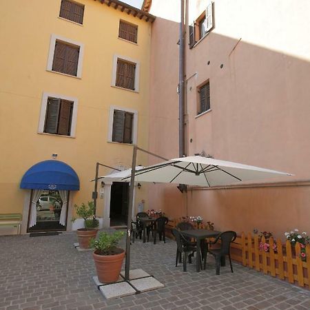 Il Cavallino Fossombrone Exteriér fotografie