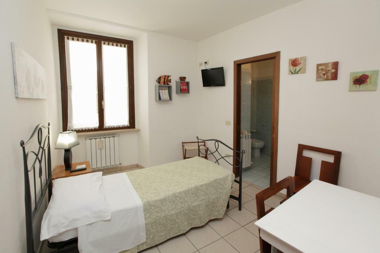 Il Cavallino Fossombrone Exteriér fotografie